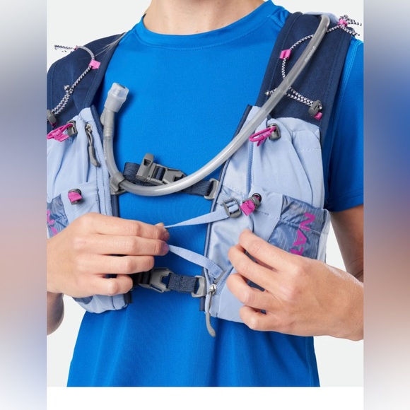 Nathan Women's Vapor Airess 3.0 Hydration Vest - 2025 NWT FITS L-XXL - Picture 3 of 13